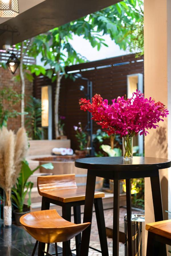Red Door Heritage Hotel Bangkok Esterno foto